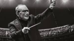 A los 91 años murió el maestro Ennio Morricone, un coloso de la música para el cine